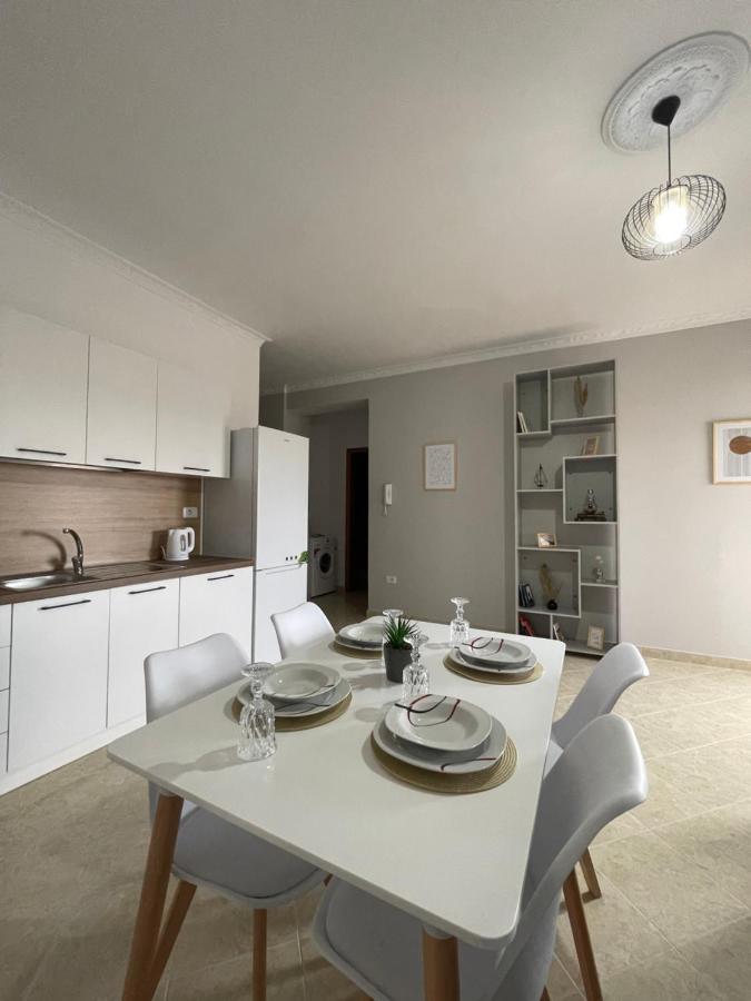 The Sunset Apartment Vlorë 外观 照片